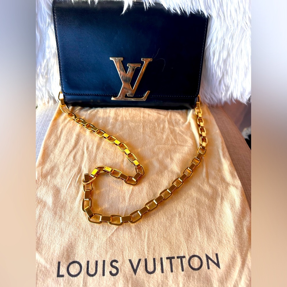 Louis Vuitton Louise leather crossbody bag